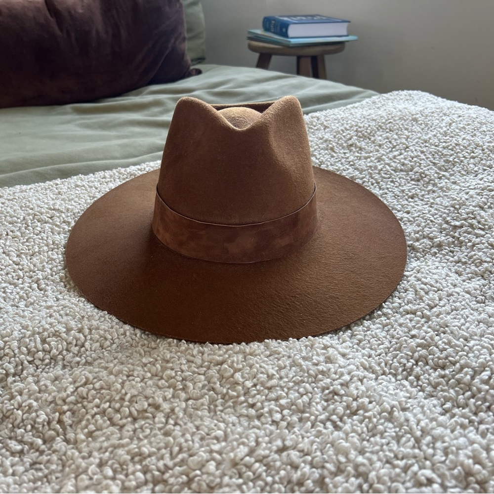 Janessa Leone Hat